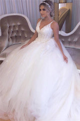 A line Lace Ball Gown Wedding Dresses AmazingBridal Gowns