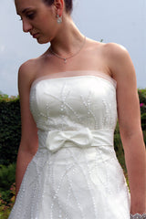 A-line Strapless Floor Length Tulle Applique Beaded Bow Wedding Dress