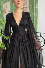 A-line V-neck Tulle Floor-length Long Sleeve Split Front Appliques Lace Vintage Prom Dress