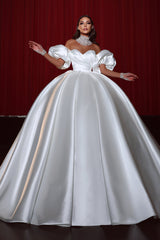 Ball Gown Strapless Sweetheart Bubble Sleeves Applique Floor-length Backless With Side Train Wedding Dress