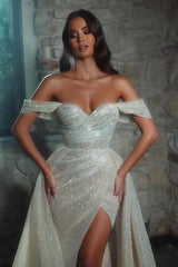 Elegant Sleeveless Glitter Wedding Gowns With Split off-the-shoulder