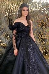 Modern Black Wedding Gowns With Beads With Long Sleeve