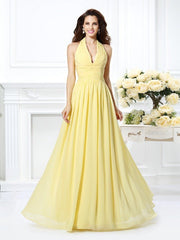 Charming Halter Pleats Sleeveless Long Chiffon Bridesmaid Dresses