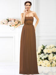 Charming Strapless Hand-Made Flower Sleeveless Long Chiffon Bridesmaid Dresses