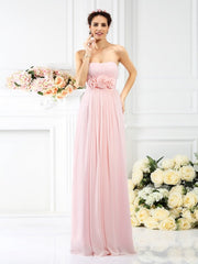 Charming Strapless Hand-Made Flower Sleeveless Long Chiffon Bridesmaid Dresses