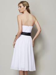Charming Strapless Sleeveless Sash/Ribbon/Belt Short Chiffon Bridesmaid Dresses