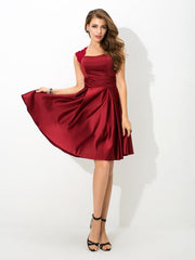 Charming Straps Pleats Sleeveless Short Satin Bridesmaid Dresses