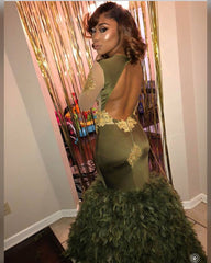 Chic Crew Neck Long Sleeves Feather Puffy Train Dark Green Prom Party Gowns