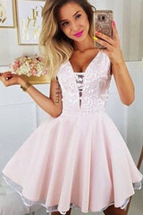 Chic Deep V-neck White Appliques Homecoming Dress Sleeveless Short Pink Homecoming Dress