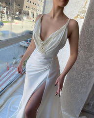 Chic Long White V-neck Pearls Sleeveless Prom Dresses Long Slit Online