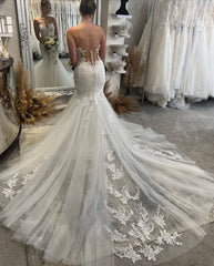 Chic Sweetheart Sleeveless Mermaid Wedding Dress with Lace