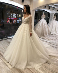 Classic Ivory Long Sleevess V neck Leaves Lace Ball Gown Wedding Dresses