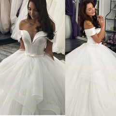 Classic Off the Shoulder Ball Gown Puffy Layers Wedding Dress