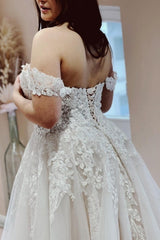Classy Off the Shoulder Strapless A-Line Lace Tulle Wedding Dresses