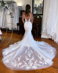 Elegant Long Mermaid V-neck Sleeveless Lace Wedding Dress