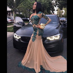 Elegant Long Sleeves Full Length Mermaid Prom Gown for Women with Train