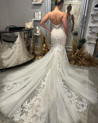 Elegant V-Neck Spaghetti Straps Sleeveless Mermaid Wedding Dress