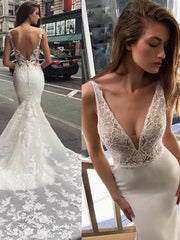 Glamorous Spaghetti Deep V Neck Mermaid Sleeveless Bridal GownNew Arrival Backless Wedding Dress with Lace Appliques