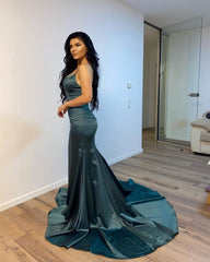 Gorgeous Dark Green V-neck Prom Dresses Long Mermaid