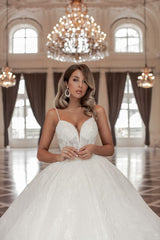 Gorgeous Long Long V-Neck Sleeveless Princess Wedding Dresses Online With Lace