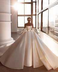 Gorgeous Strapless Ball Gown Wedding Dress With Beadings Online