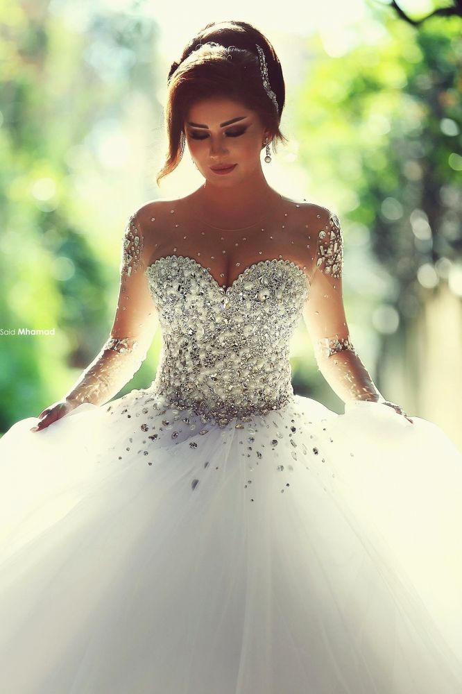 Luxurious Crystals Beading Long Sleevess Ball Gown Wedding Dresses