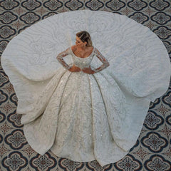 Luxurious Princess Ball Gown Long Sleevess Sparkly sequins Bridal Gowns with Sweep Train