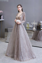 Modest Long Sleevess V-neck Princess Prom Party Gowns