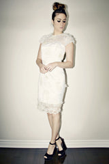 Sheath Round Collar Knee Length Shorts Sleeve Tulle Lace Wedding Dress
