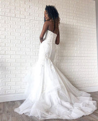 White Sweetheart Mermaid Spring Wedding Dress with Multi Layers