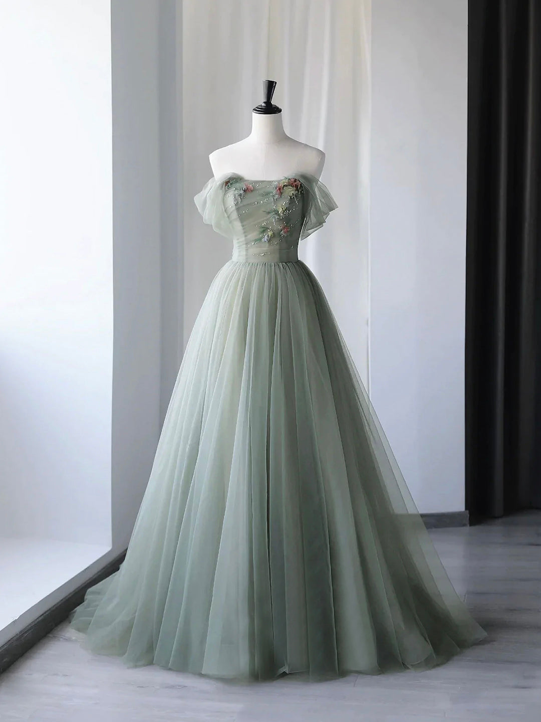 Beautiful Green Tulle Long Corset Prom Dress, Off Shoulder Evening Dress outfit, Bridesmaid Dress Outdoor Wedding