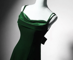 Green Mermaid Long Velvet Party Dress, Green Straps Long Corset Formal Dress Corset Prom Dress outfits, Dress Aesthetic