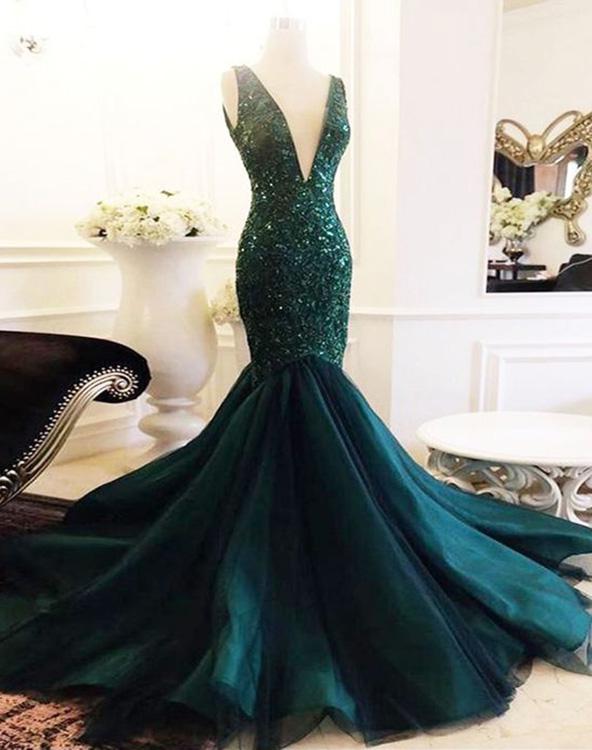 2024 Unique Dark-Green Sequins Beaded V Neck Sleeveless Tulle Mermaid/Trumpet Corset Prom Dresses outfit, Unique Prom Dress