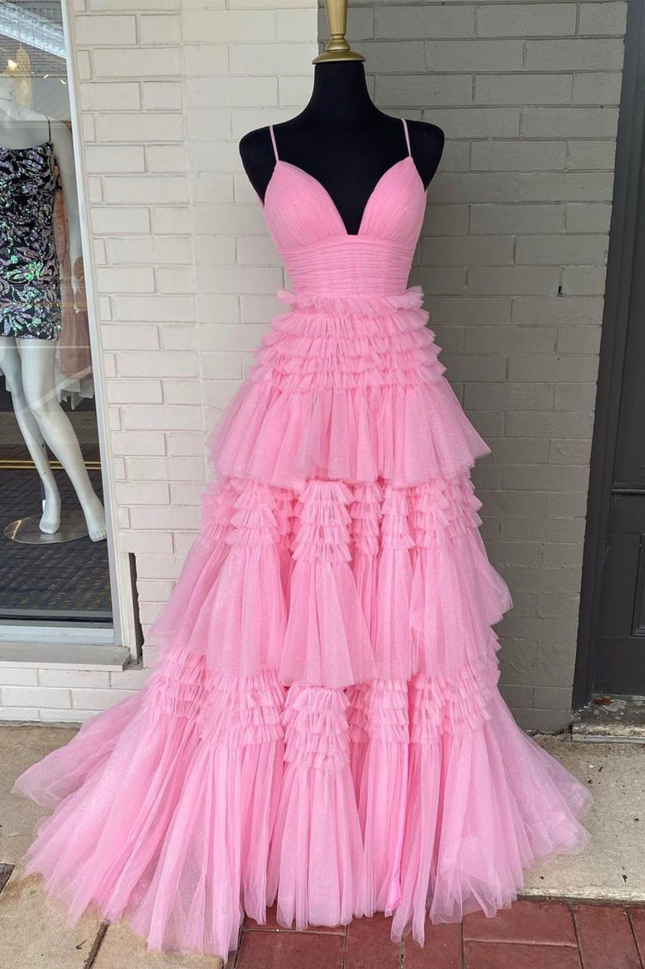 Pink V-Neck Layers Tulle Long Corset Ball Gown, A-Line Spaghetti Strap Evening Dress outfit, Bridesmaid Dresses Mismatched Winter