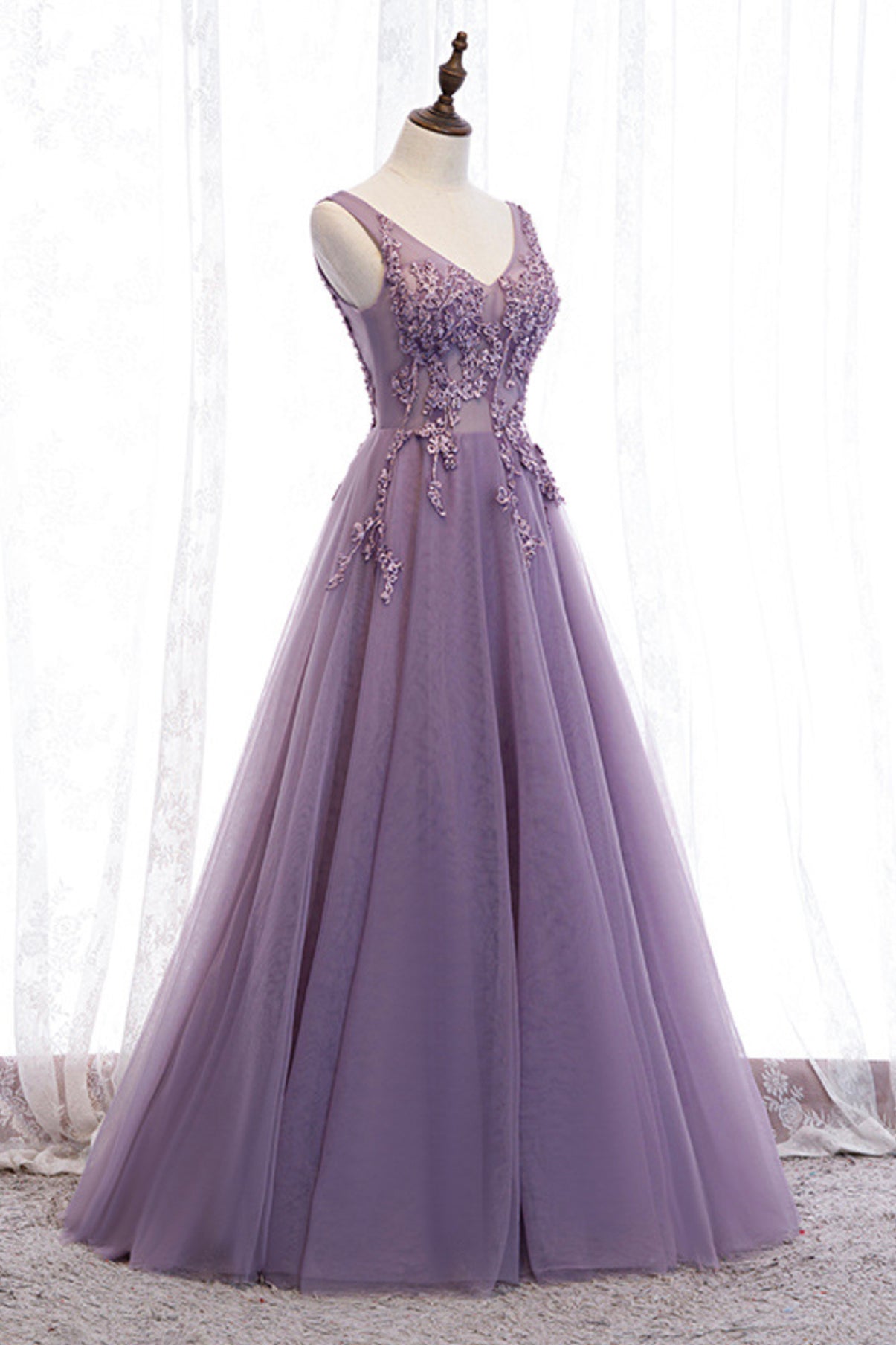 Purple V-Neck Lace Long Corset Prom Dresses, A-Line Evening Party Dresses outfit, Bridesmaid Dresses Chicago