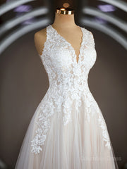 A-Line/Princess V-neck Court Train Tulle Corset Wedding Dresses with Appliques Lace outfit, Wedding Dress Dress