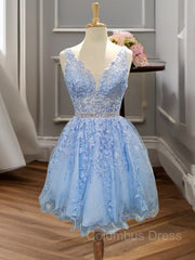 A-Line/Princess V-neck Short/Mini Tulle Corset Homecoming Dresses With Appliques Lace outfit, Bridesmaid Dresses With Sleeves
