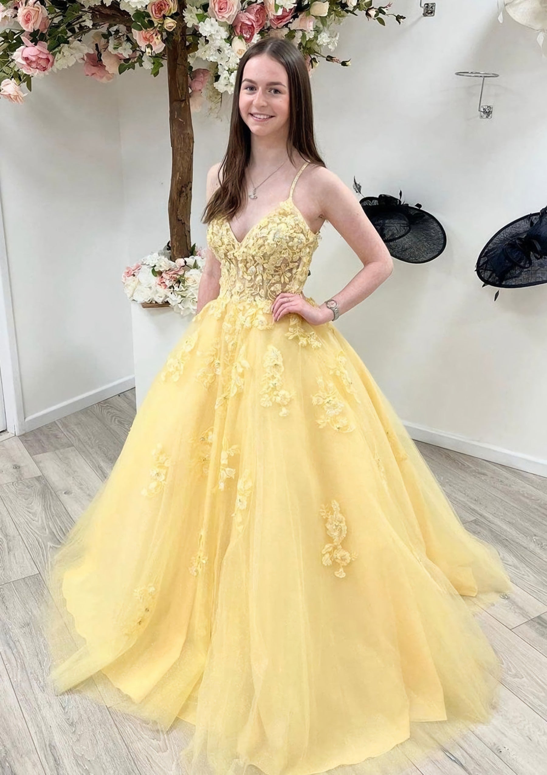 A-line Princess V Neck Sleeveless Sweep Train Tulle Corset Prom Dress With Appliqued Beading Lace outfits, Bridesmaid Dress Colorful