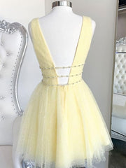 A Line V Neck Short Yellow Corset Prom Dresses, Short V Neck Yellow Corset Formal Corset Homecoming Dresses outfit, Homecoming Dresses For Girl