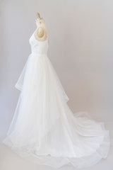 Beautiful V-neck Tulle A-line Corset Wedding Dress outfit, Wedding Dress V Neck