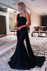 Black One Shoulder Mermaid Corset Prom Dress outfits, Black One Shoulder Mermaid Prom Dress