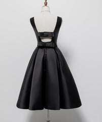 Black Satin Knee Length Round Neckline Party Dress, Black Short Corset Prom Dress outfits, Party Dress Websites