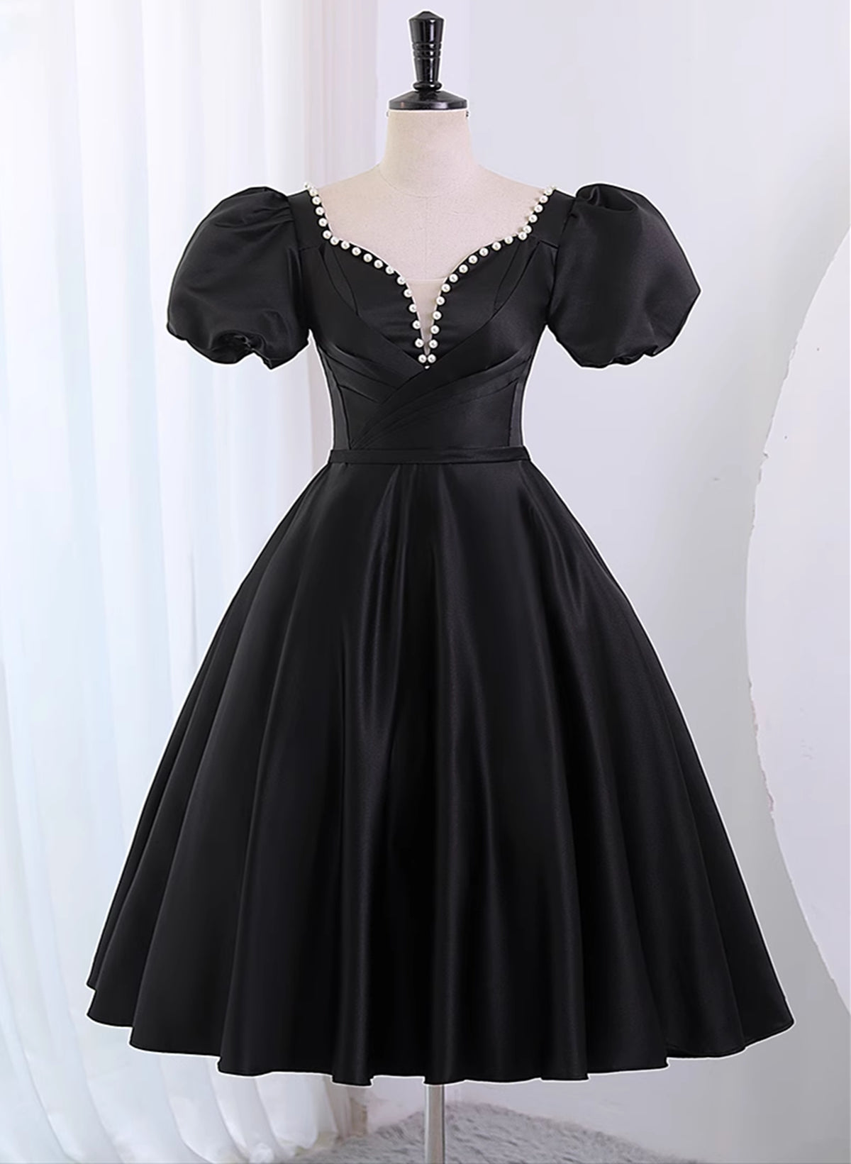 Black Satin Short Sleeves Knee Length Party Dress, Black Corset Homecoming Dress outfit, Bridesmaids Dressing Gowns