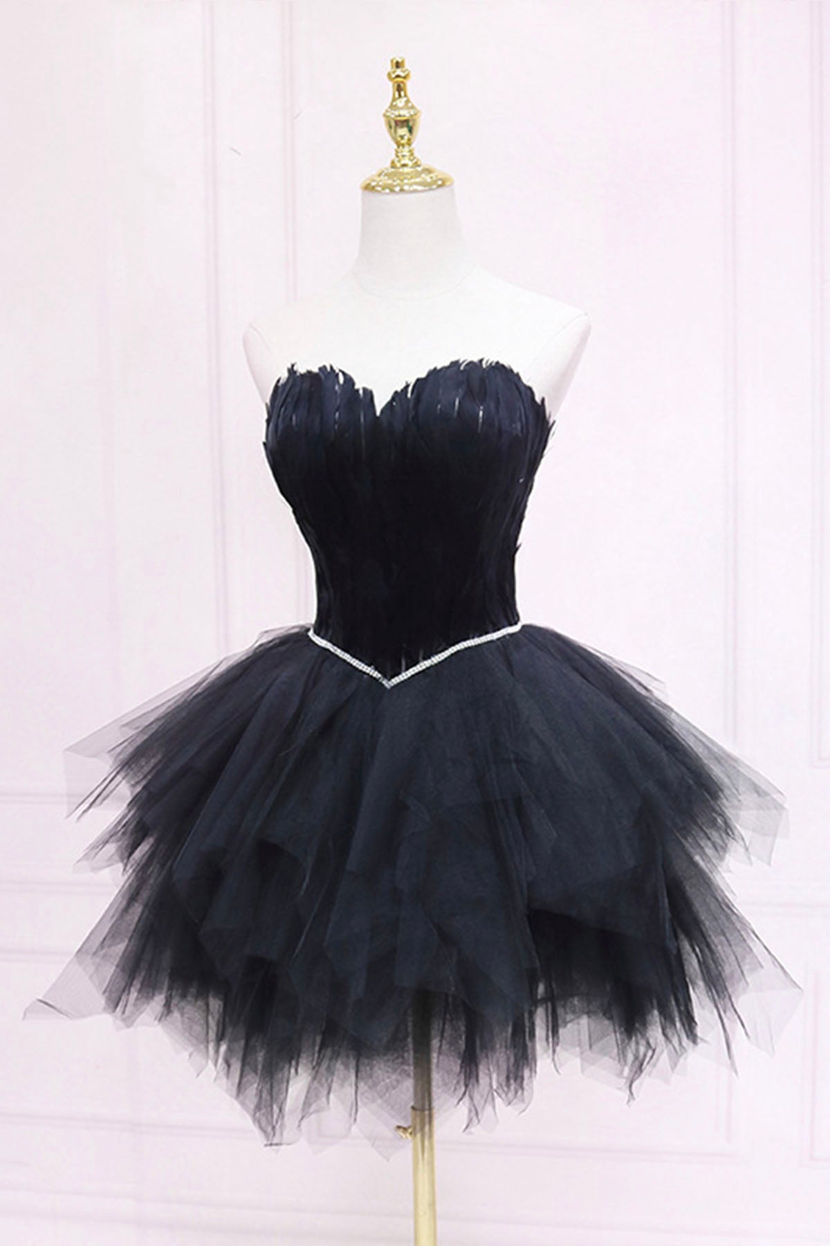 Black Tulle Short Corset Prom Dress with Feather, A-Line Sweetheart Neckline Party Dress Outfits, Dressy Outfit