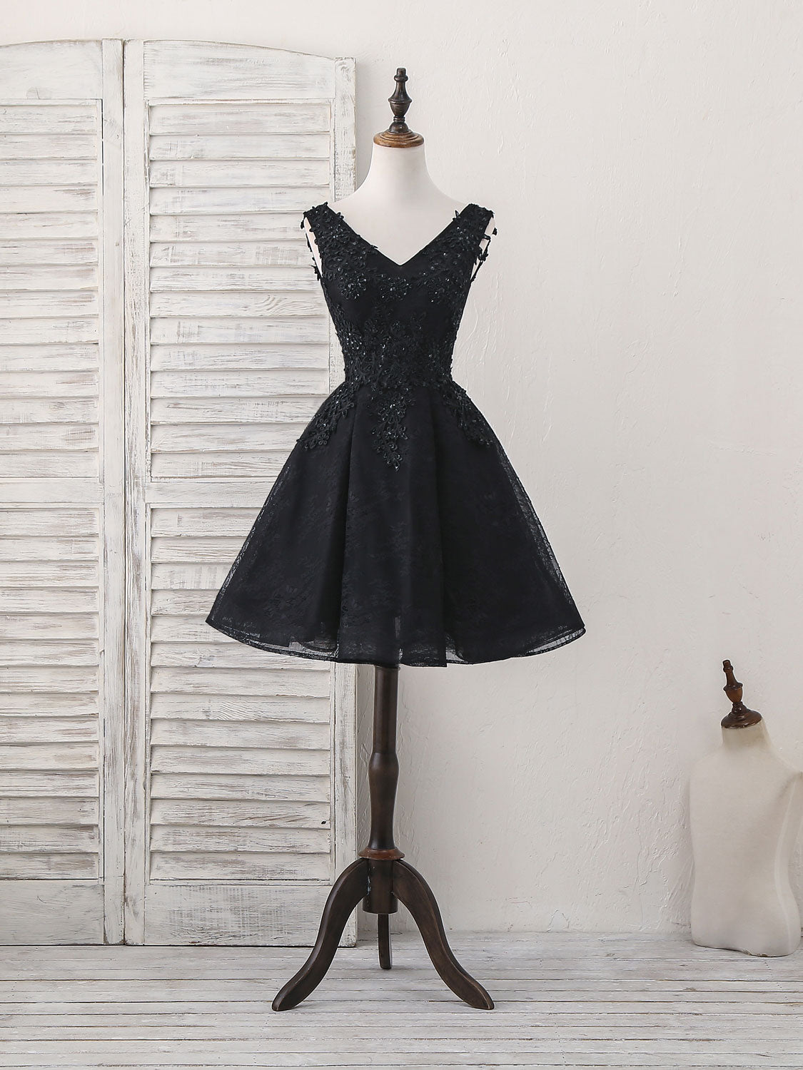 Black V Neck Lace V Neck Short Corset Prom Dress, Black Corset Homecoming Dress outfit, Prom Dresses 2035 Black