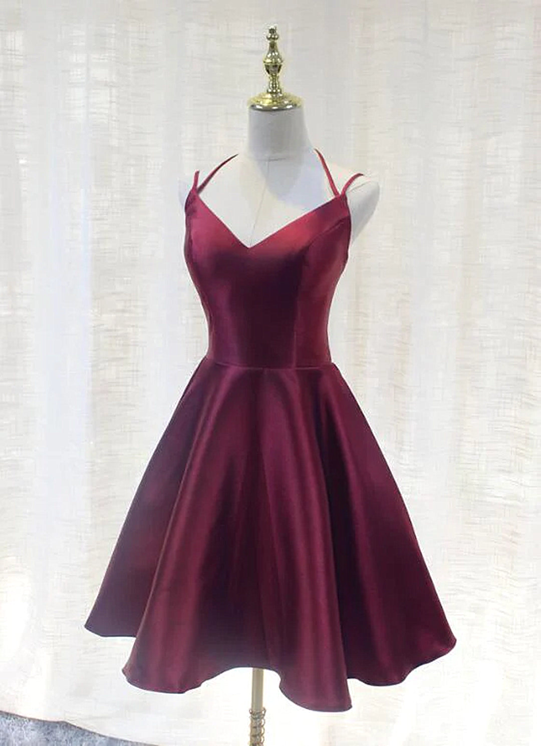 Burgundy Straps V-neckline Short Party Dress , Lovely Satin Corset Homecoming Dress outfit, Prom Dress A Line