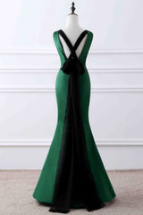 Corset Prom Dress, Green Matte Satin V Neck Mermaid Unique Design Evening Dress outfit, Homecoming Dresses With Tulle