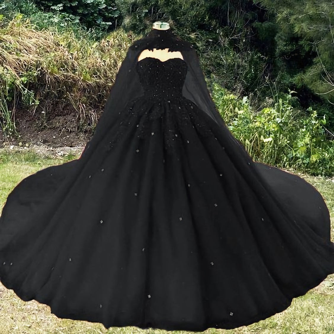 Vintage Black Corset Wedding Dress, Corset Ball Gown For Gothic Weddings With Cape Corset Prom Dress, Evening Dress outfit, Wedding Dress And Shoes