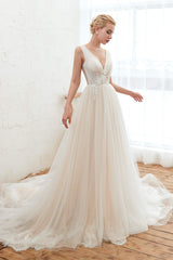 Champange Princess V-neck Lace Tulle Soft Pleats Corset Wedding Dresses with Appliques Gowns, Wedding Dresse Long Sleeve