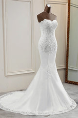 Chic Long Mermaid Strapless Lace Appliques Corset Wedding Dress outfit, Wedding Dresses With Shoes